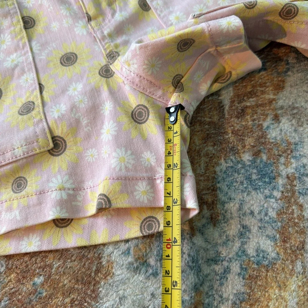NWT Levis High Loose Shorts girls size 10, pink, white and yellow